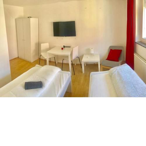 Guesthouse OEF Eco Double Room 4