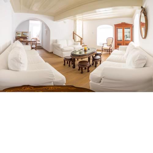 Guesthouse of Neoclassical Villa Maia