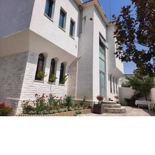 Guesthouse "PELIVANI"