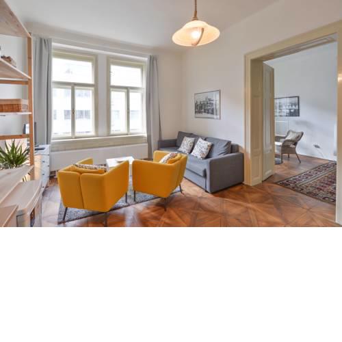 Guestin 2Room Classic Apartment @ Revolucni