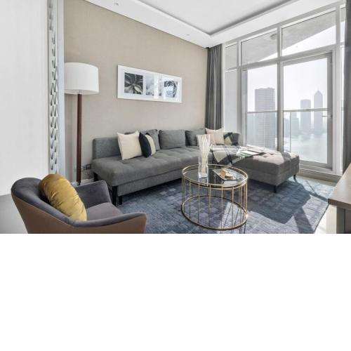 GuestReady - Afterlight Roses