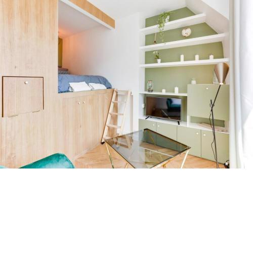 GuestReady - Architect studio in the heart of Paris Chatelet Montorgueil