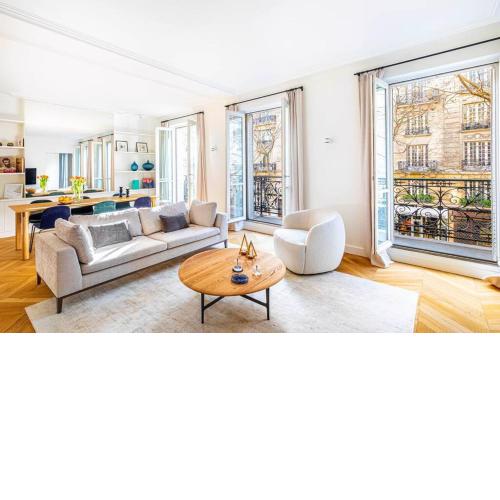 GuestReady - Bourdonnais Bliss in Paris Centre