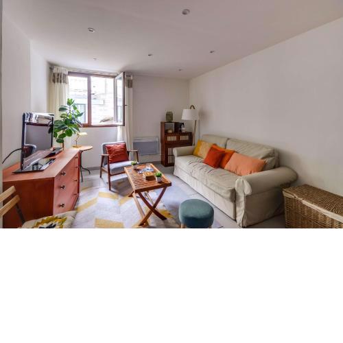 GuestReady - Charming Flat - 6 mins to Gare Du Nord Metro