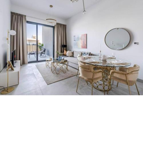 GuestReady - Colorful Midst with Balcony in JVC
