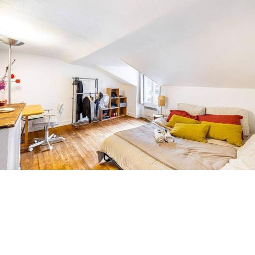 GuestReady - Hushed Top Floor Hideaway