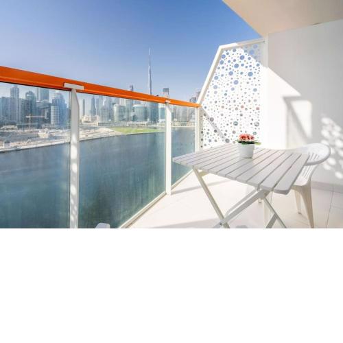 GuestReady - Millennium Binghatti in Business Bay
