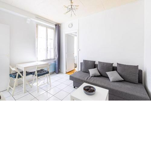 GuestReady - Quaint Parisian Hideaway