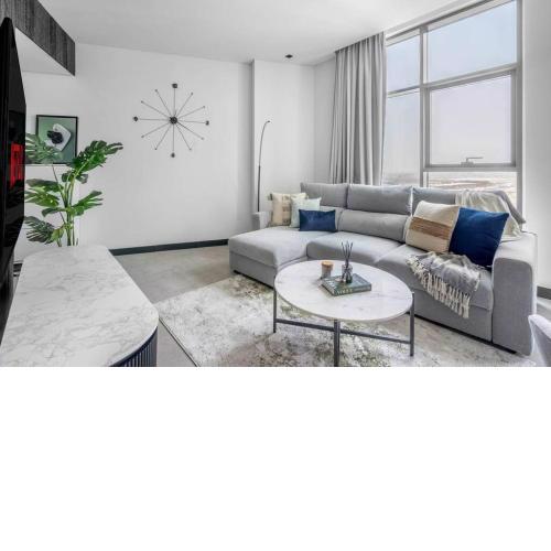 GuestReady - Scenic Canalview living