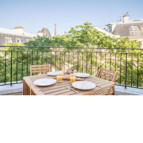 GuestReady - Scenic Eiffel Tower view in 16th Arr