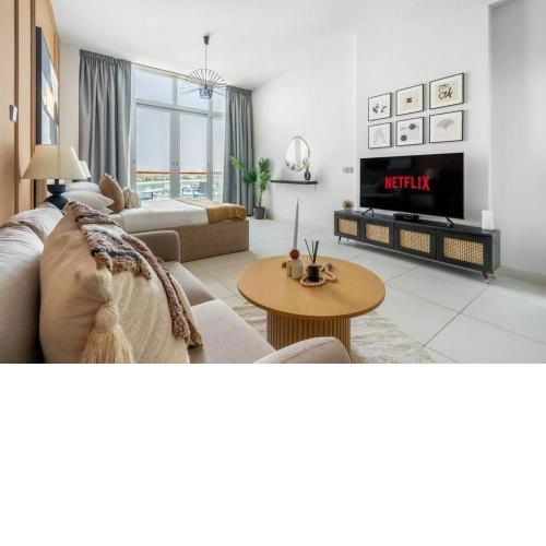 GuestReady - Stylish studio with Burj Al Arab View