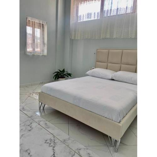 GUGA Host House