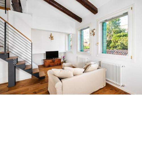 Guggenheim Luxury Suites By Bricola Apartments