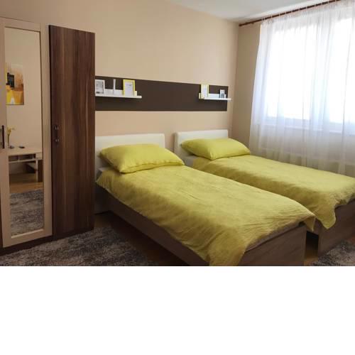 Gyöngyvirág Apartman