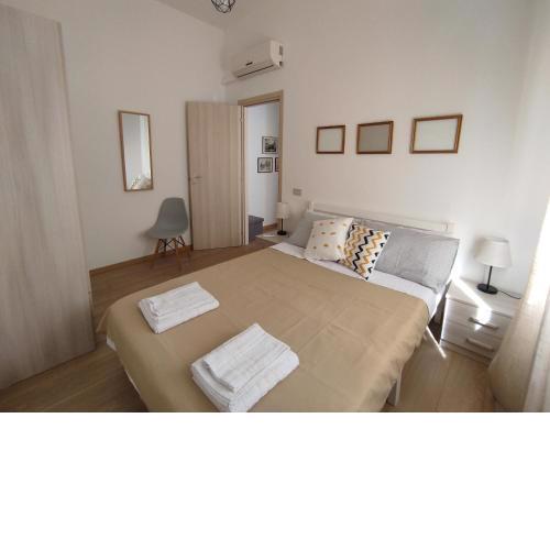 GypsyNomad Apartment - 2 bedroom in the Historical Centre of Palermo