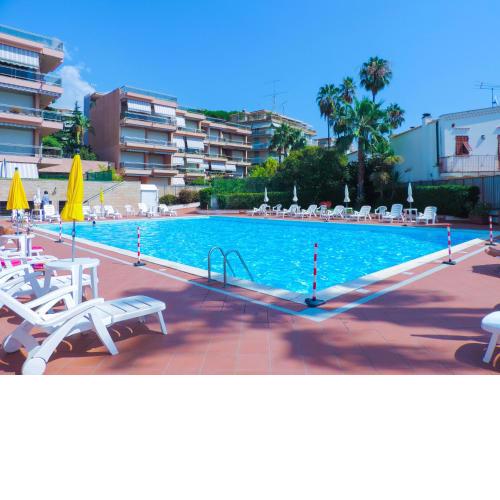 H11 - SANREMO BAIA SOLE - Ariston - Piscina