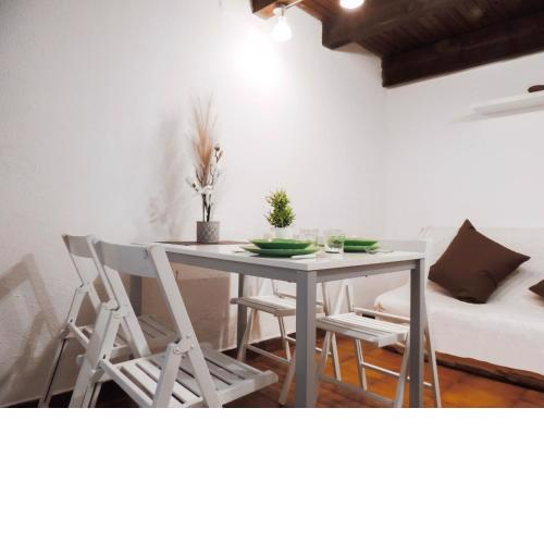 H11 - SANREMO CENTER - Station - Ariston - Beaches