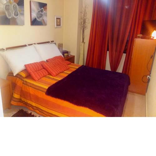 Habitacion doble,baño privado,en piso particular,urbanizacion completa y garage,en Albufereta,cerca del Puerto,Explanada y Castillo de Alicante