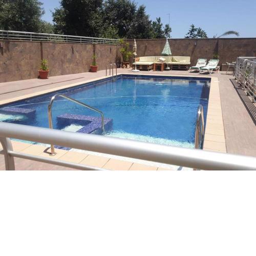 Habitación privada en Chalet con Piscina y Jacuzzi en Picassent