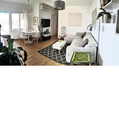 HABITACIÓNES en Marbella Centro SOLO MUJERERS