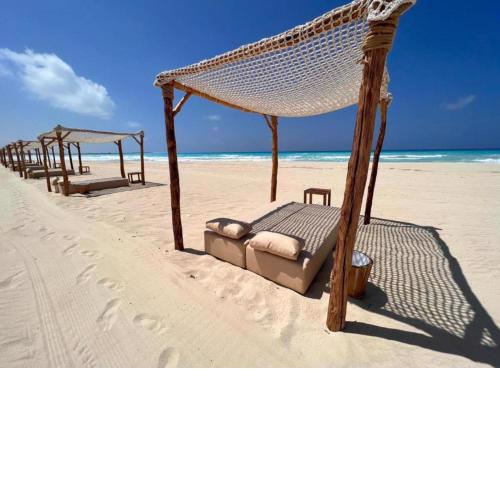 Hacienda Bay 5 bedrooms North Coast Senior Chalet Alamain الساحل الشمالي