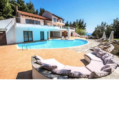 #halu! Luxury Villa with Private Pool