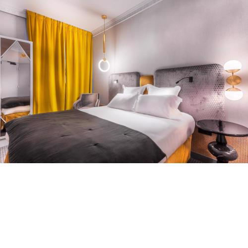 Handsome Hotel By Elegancia