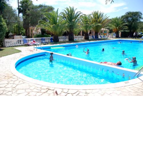 Happy Camp mobile homes in Karda Beach Camping and Bungalows