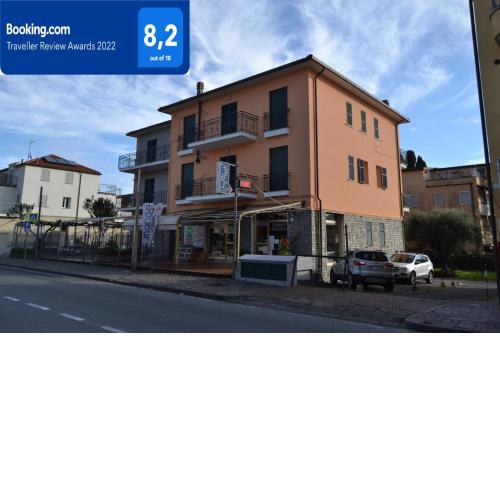 Happy House Diano Marina