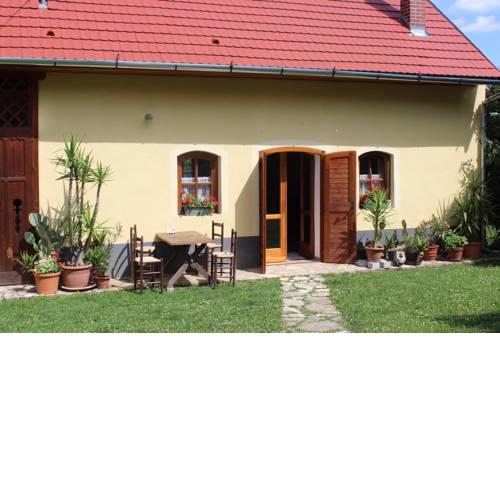 Harangláb apartmanok