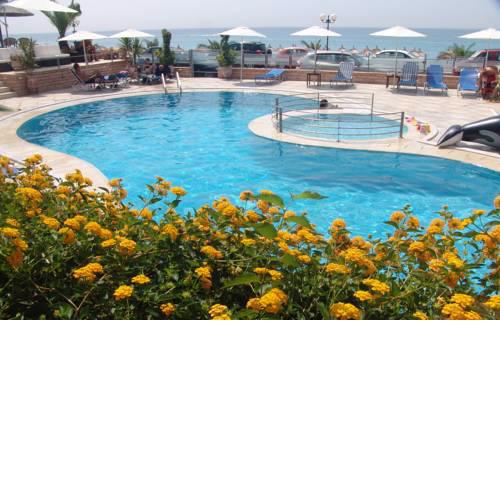 Haris Apartments