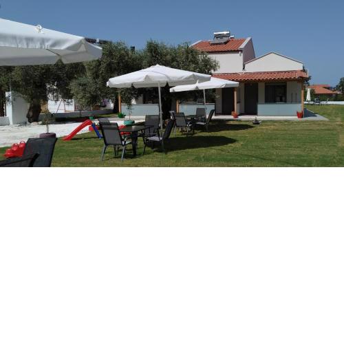 Harmony Studios & Apartments
