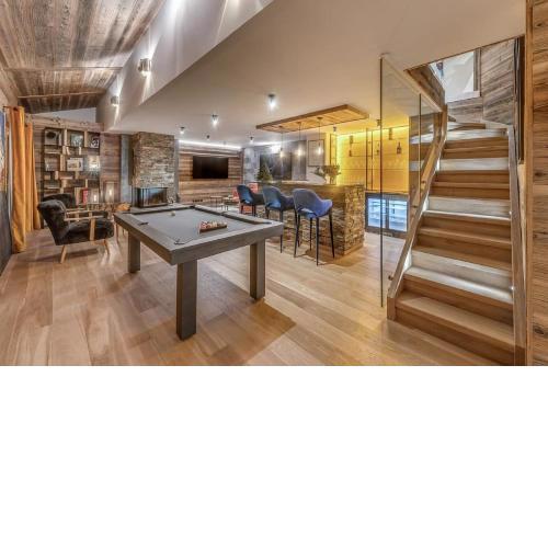 Has all the luxury features you could want including a bar area with pool table