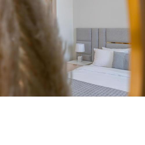 Hashtag Holiday Home - Luxury 2BDR Apartment in Creek Harbour