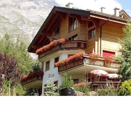 Haus Adora