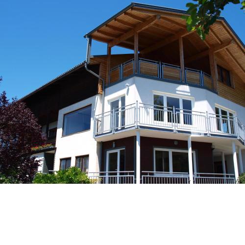 Haus am Hügel