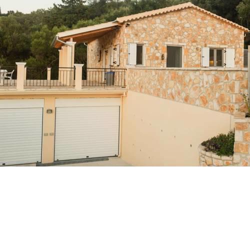 Haus Karousades