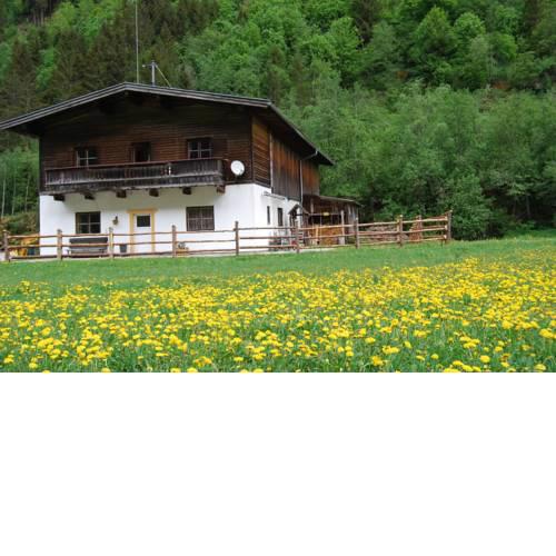 Haus Leo Monika
