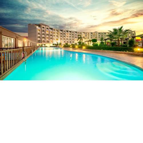 Hawaii Caesar Palace Aqua Park - Families and Couples Only