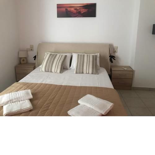 Heaven Studios & Apartments