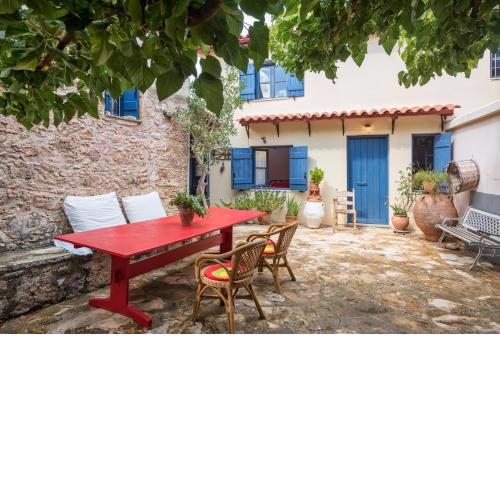 Hekate's house, bohemian country house, 4 bedrooms for 9 persons
