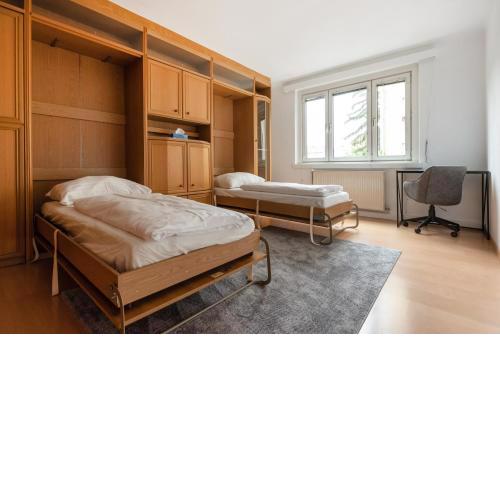 Helles, ruhiges und geräumiges Apartment im Grünen