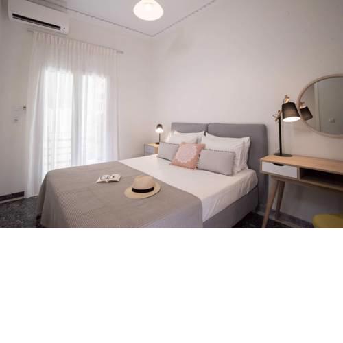 Hellona house ,sunny and cozy apartment's