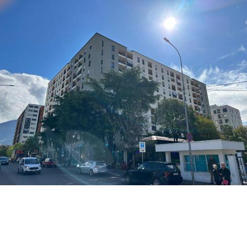Henri Apartament