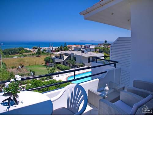 Heraklion Apartment Sleeps 3