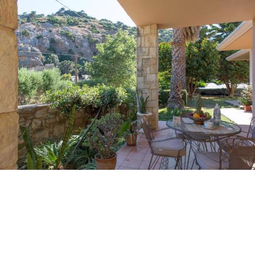 Heraklion Comfy House with Mountain View