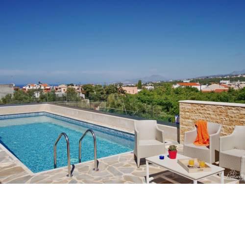 Heraklion Villa Sleeps 6