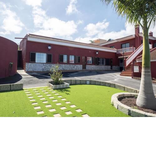 Heritage Holiday Home in La Orotava with City view