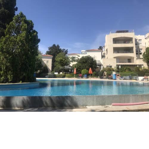 Hesperides Gardens D101