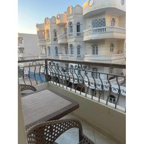 H&H Twin Apartment
